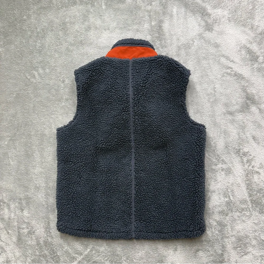 Patagonia‎ Charcoal and Rust Fleece Vest